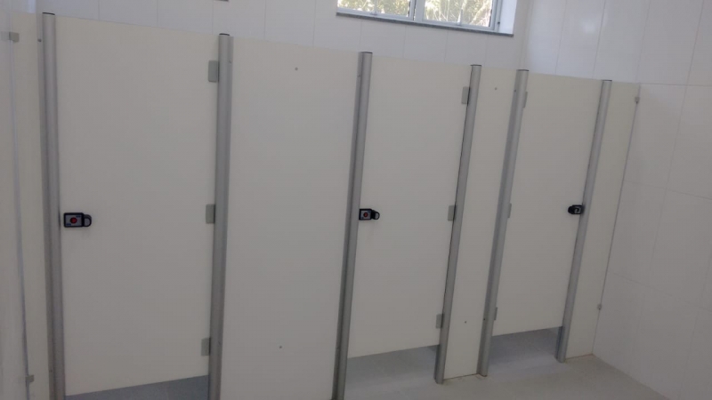 Divisórias Banheiro Itu - Divisórias Sanitárias para Empresas